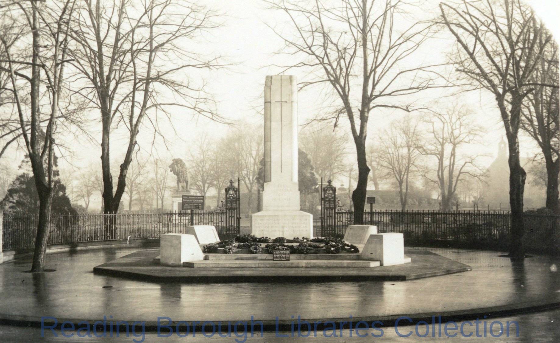 Cenotaph, The Forbury, Reading. Cenotaph, The Forbury, Reading.