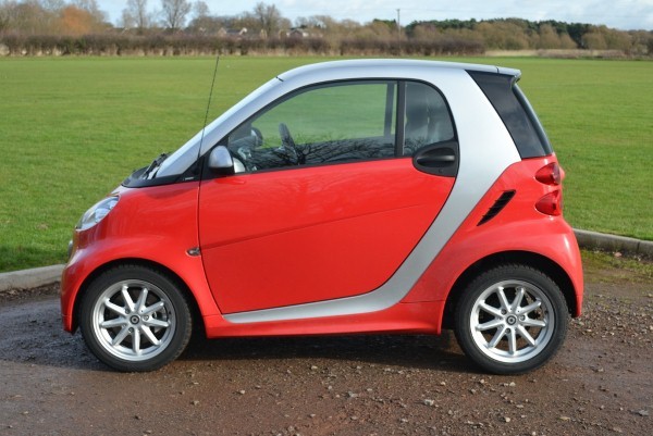 Smart Fortwo Passion side
