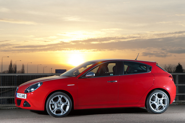 Alfa Romeo Giulietta 1 4 Multiair Review Carwow Carwow