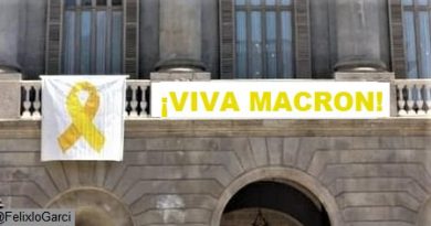 Macron y su afición a la Gerontofilia gustan en el Ayuntamiento golpista de Barcelona. Por José Crespo Macron y su afición a la Gerontofilia gustan en el Ayuntamiento golpista de Barcelona. Por José Crespo
