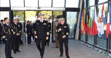 La tan criticada foto es real. Os diré que no es un fake, pero… Por José Crespo La tan criticada foto es real. Os diré que no es un fake, pero… Por José Crespo