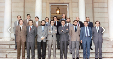 El actual golpe de estado democrático e institucional. 1ª parte: Su desarrollo consentido y conocido por todos. Por Francisco Gómez Valencia El actual golpe de estado democrático e institucional. 1ª parte: Su desarrollo consentido y conocido por todos. Por Francisco Gómez Valencia