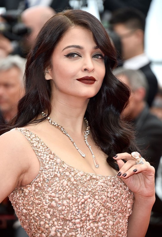 ClioMakeUp-cannes-2016-look-makeup-migliori-Aishwarya-Rai-trucco