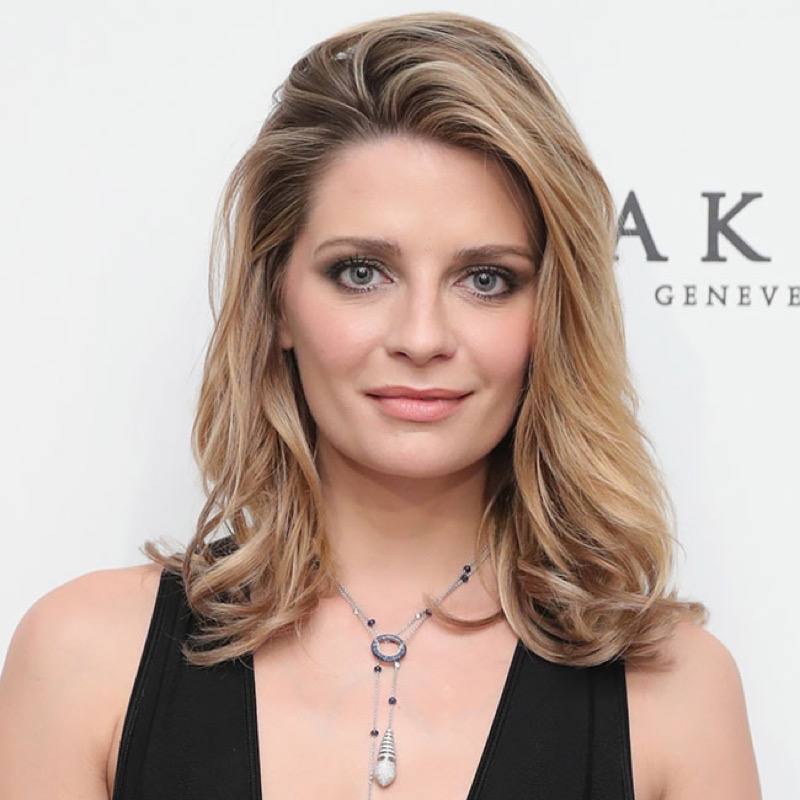 ClioMakeUp-cannes-2016-look-makeup-migliori-misha-burton-capelli-trucco
