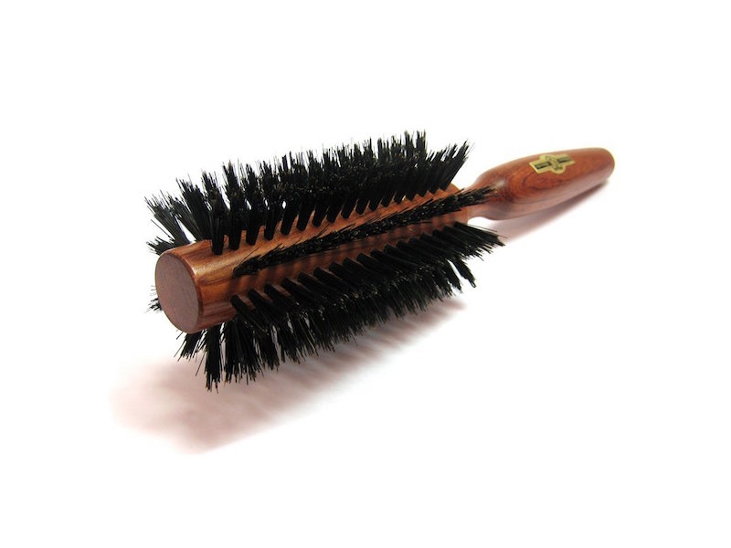 ClioMakeUp-spazzola-per-capelli-9-tonda-legno