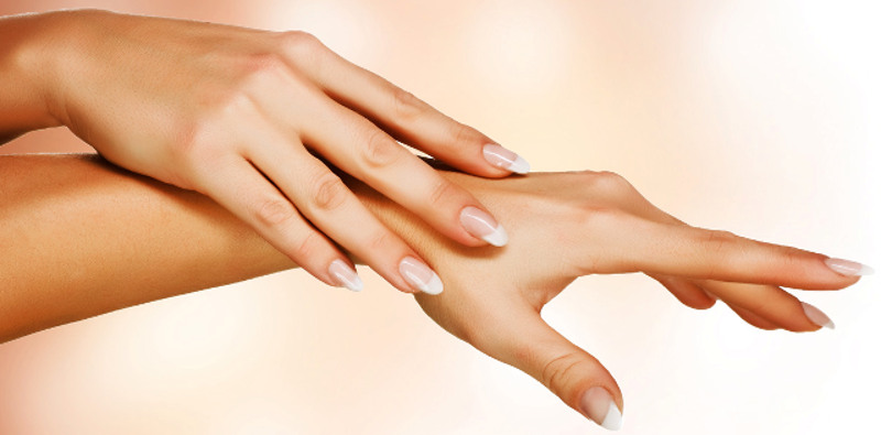 ClioMakeUp-Come-Rendere-le-Mani-Affusolate_4