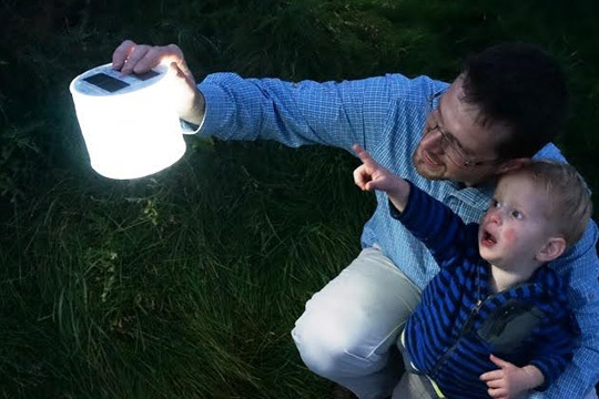  Lampara Solar LED, inflable y resistente al agua.