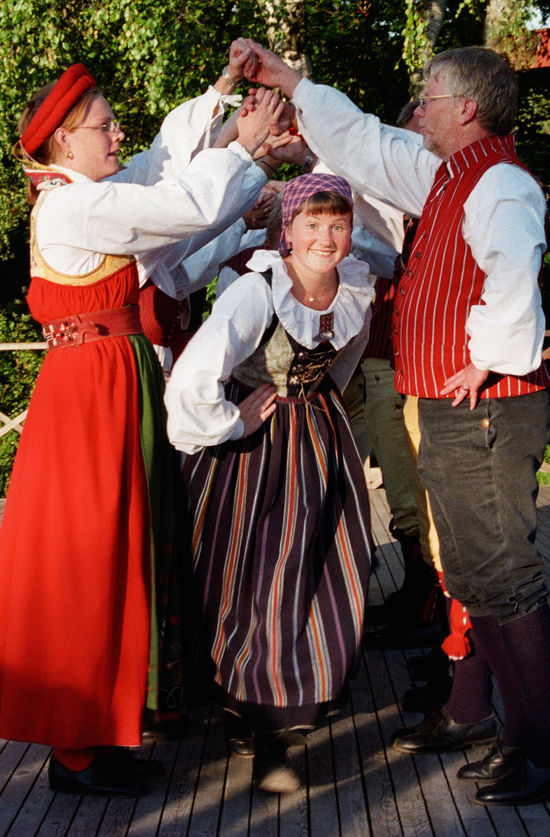 Folkdans3 Besk 2 Foto Marie Andersson