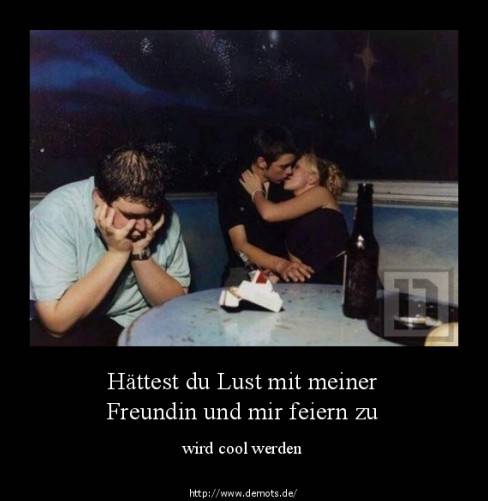Hättest du Lust mit meiner Freundin und mir feiern zu gehen?