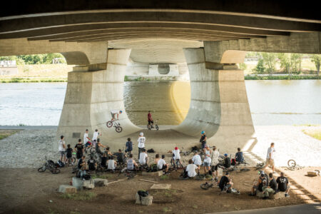 Holesevice Fakie Whip Street Jam Prague Nathan Beddows Web12 Csb4121 Copy