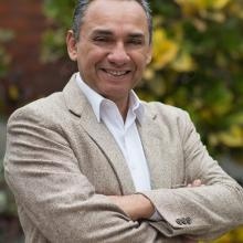 Ricarte Cortez, Terapeuta complementario Miraflores