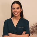 Ana Flores León