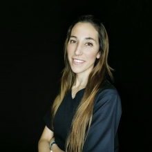 Clara Fernández-Valdés Martín, Dermatólogo Sevilla