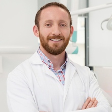 Daniel Pinos Galindo, Cirujano oral y maxilofacial Málaga