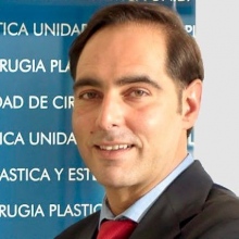 Martín Ulloa C., Cirujano plástico A Coruña