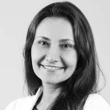 Yara Regina Holetz, Médico general Barcelona