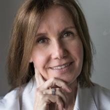 Teresa Esgleyes Ribot, Dermatólogo Barcelona