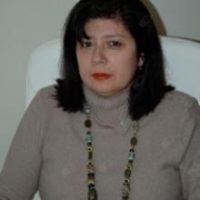 Mirna Andrade, Médico general León