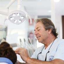 Angel Lozano Llorente, Dentista Córdoba