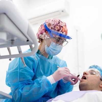 Clínica Dental de Barajas Dra. Inés González-1