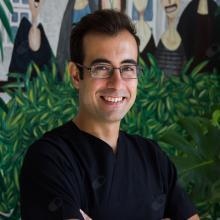 Aytaç Gürsel, Diş Hekimi Bursa