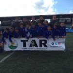 L'equip aleví de l'Espanyol celebra el triomf