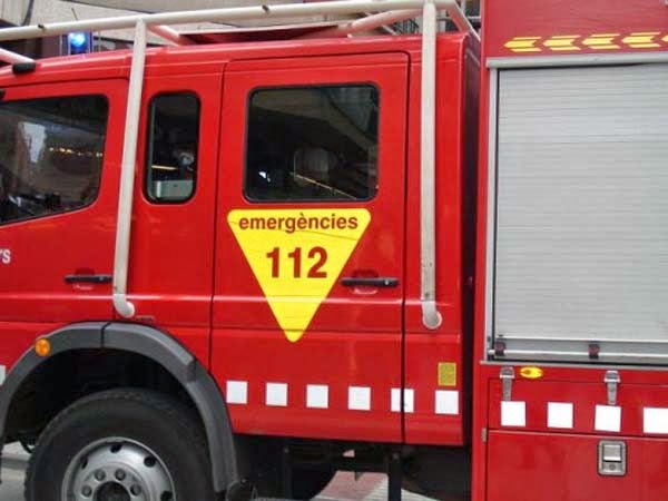 Els bombers hi han enviat un helicòpter i una dotació terrestre