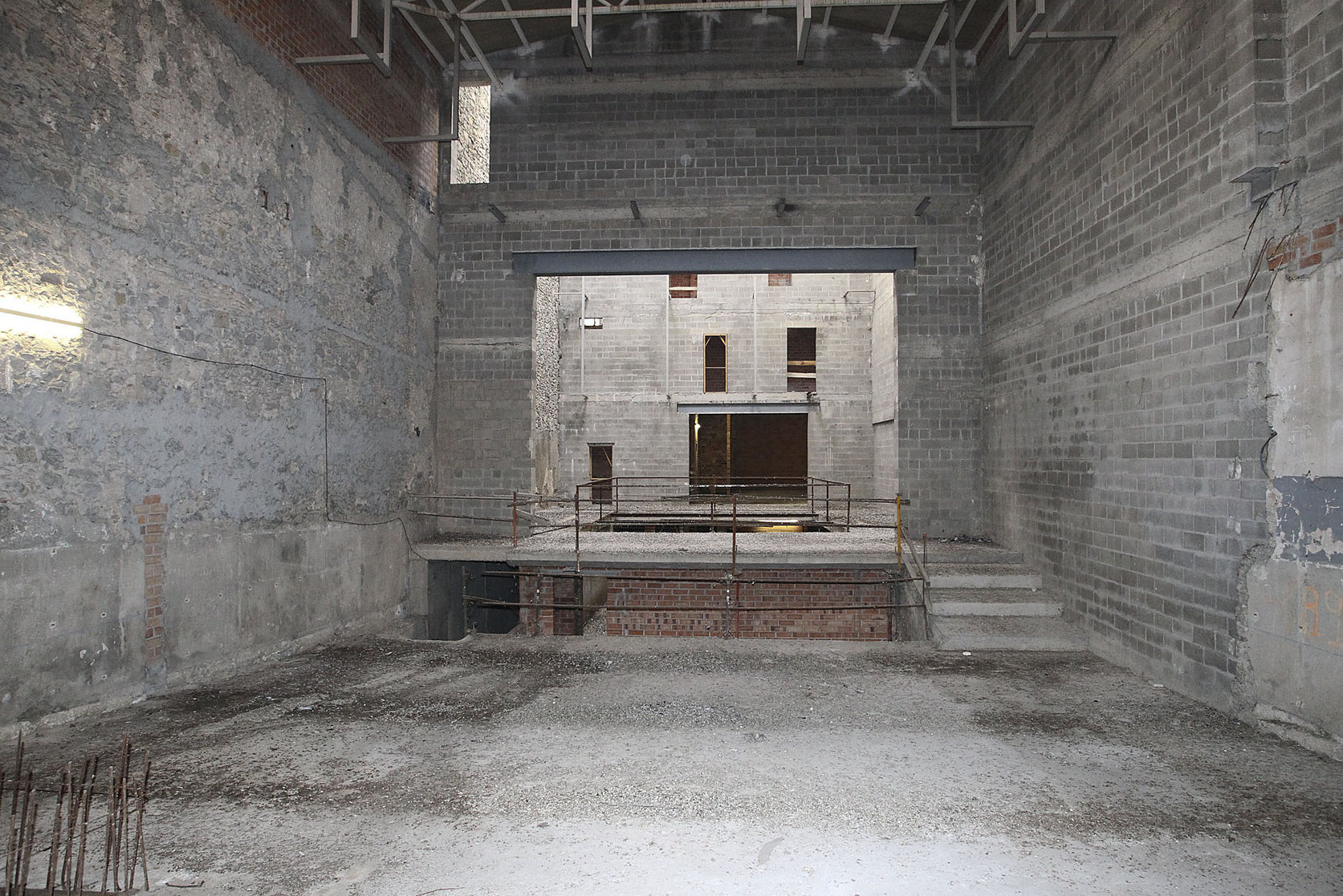 Aspecte interior del teatre abans d'iniciar-se l'actual fase. La foto és de l'any 2015