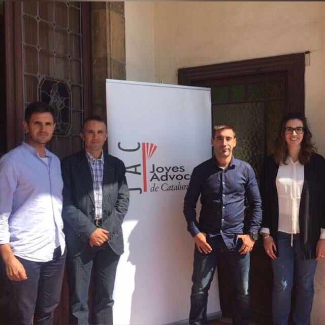 Els membres de la junta directiva