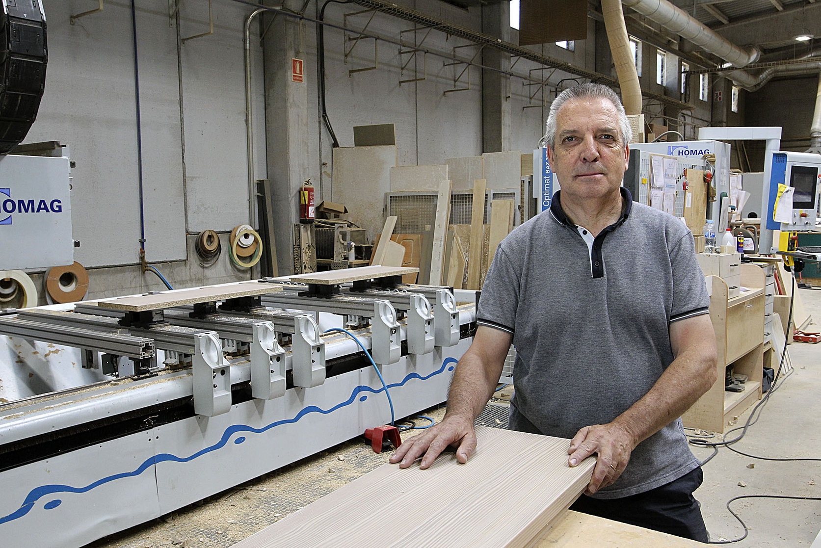 Joaquim Feixas, a la foto a la seva empresa Mecakim, és el nou president del Gremi Fusta i Moble
