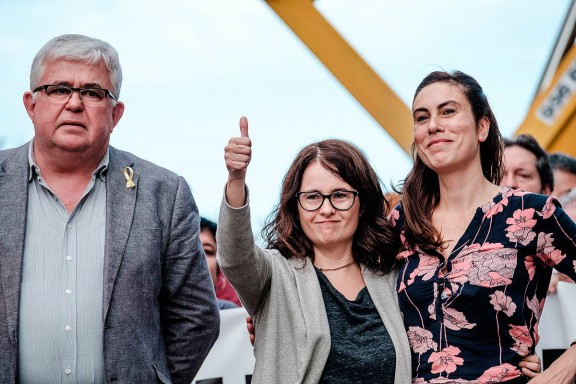 Agustí Alcoberro, vicepresident de l'ANC, amb les companyes de Sánchez i Cuixart