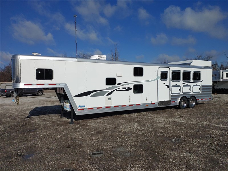 2023 Featherlite 8581 BUNK BEDS HorseClicks