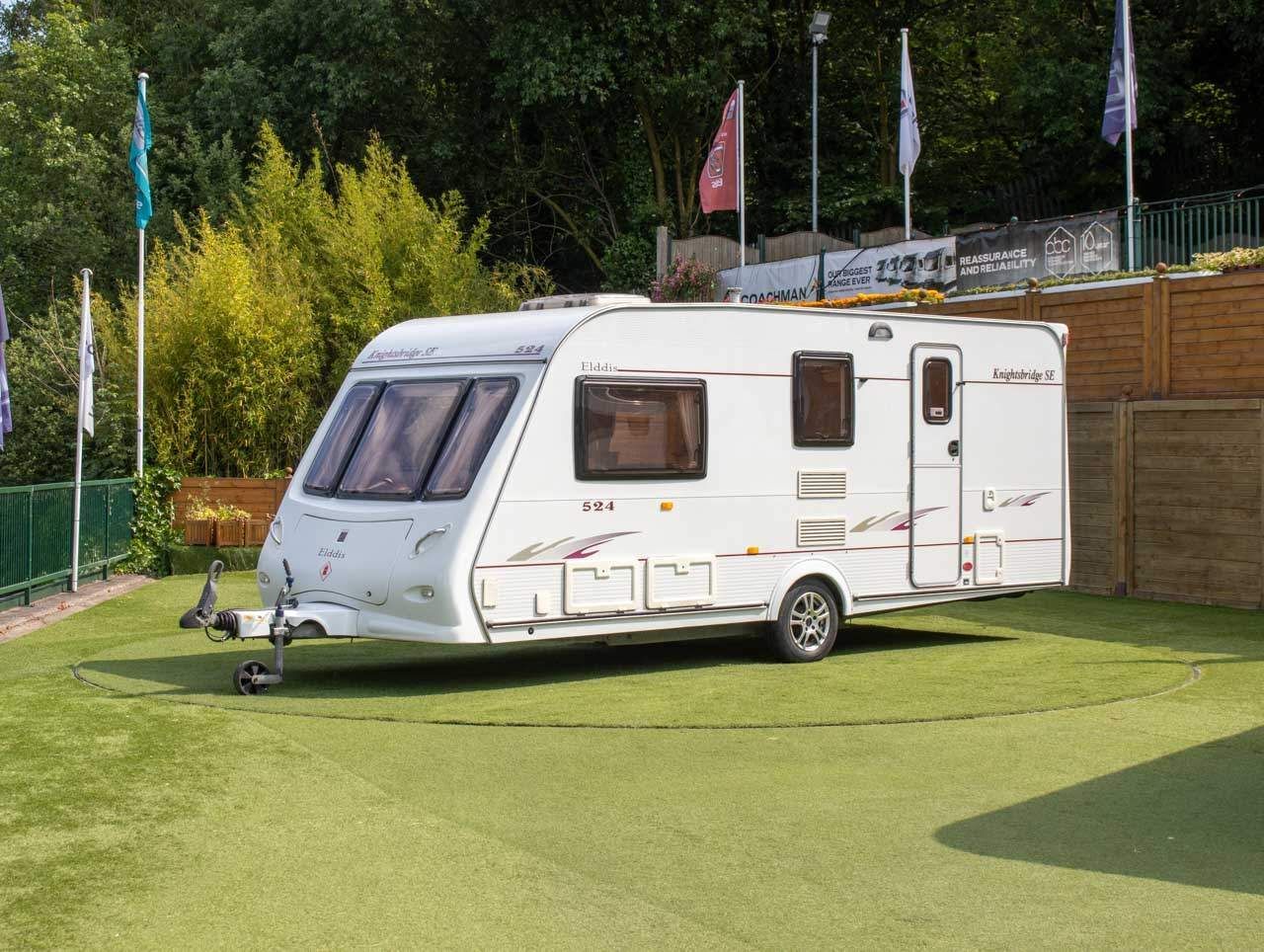 Elddis Knightsbridge SE 524 2005 Model, (2005) Used Towing Vehicles