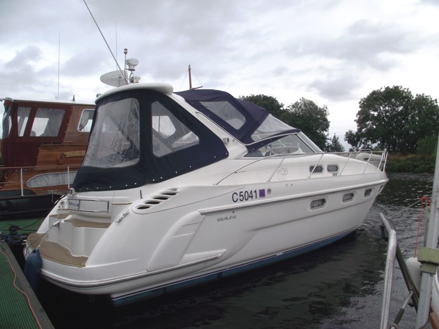 Sealine Sports Cruiser