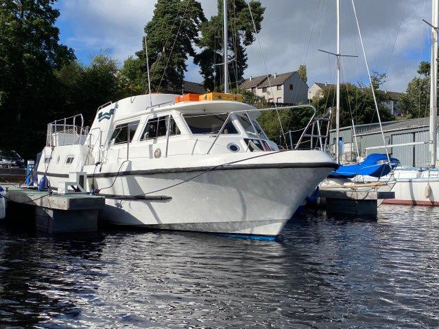 Cabin Cruiser Highland Commander