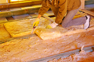 Laying insulation
