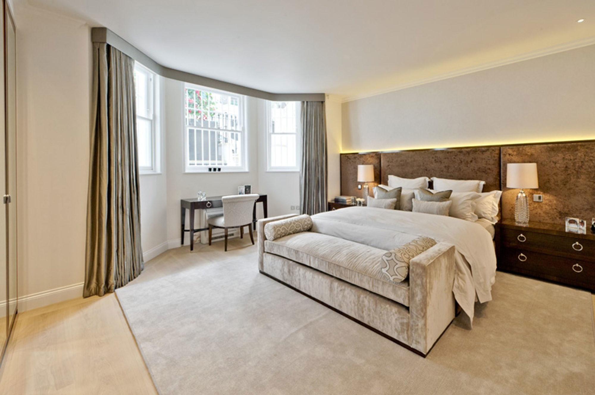 HONE High Street Kensington Flats