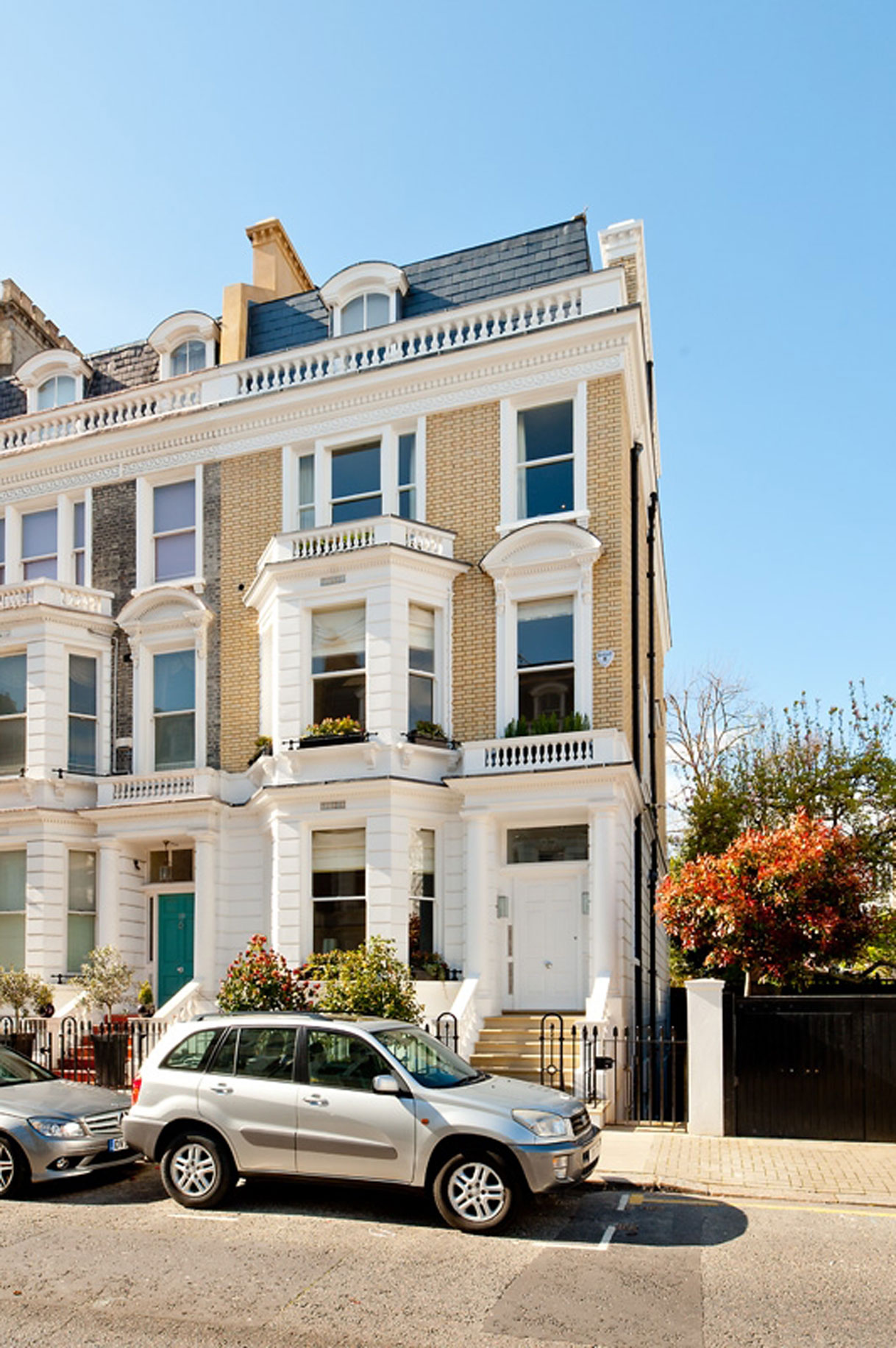 HONE High Street Kensington Flats