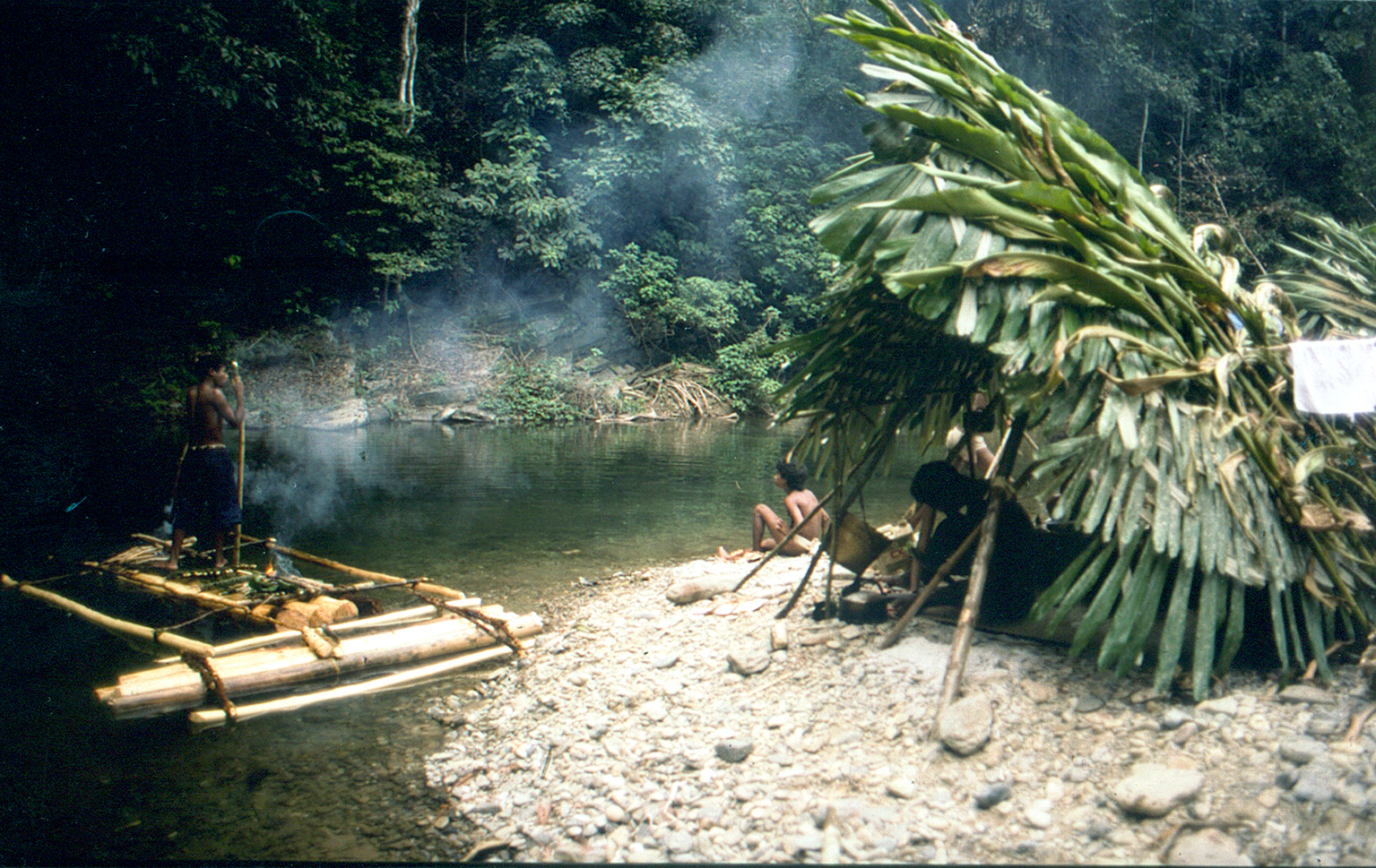 Camping on tanabag river copia