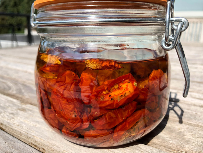 Tomates séchées - Recette de tomates séchées à l'huile d'olive