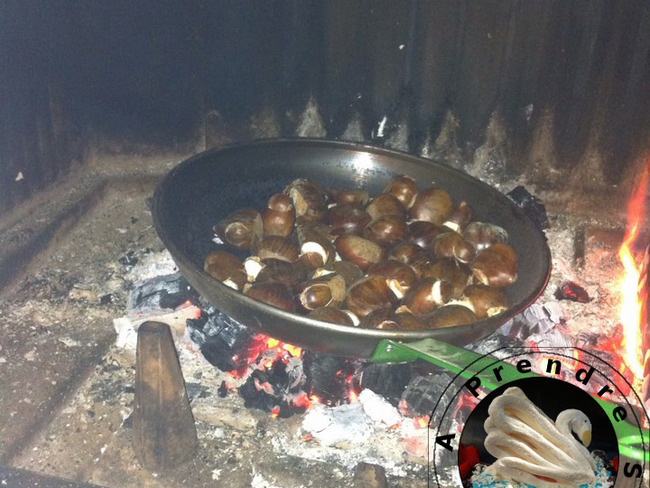 Châtaignes grillées au feu de bois - Recette par A Prendre Sans Faim