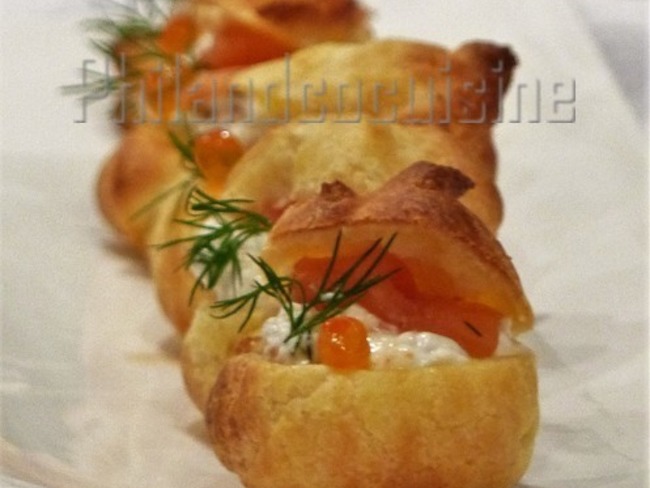 Mini choux au saumon fumé et au fromage frais - Philandcocuisine