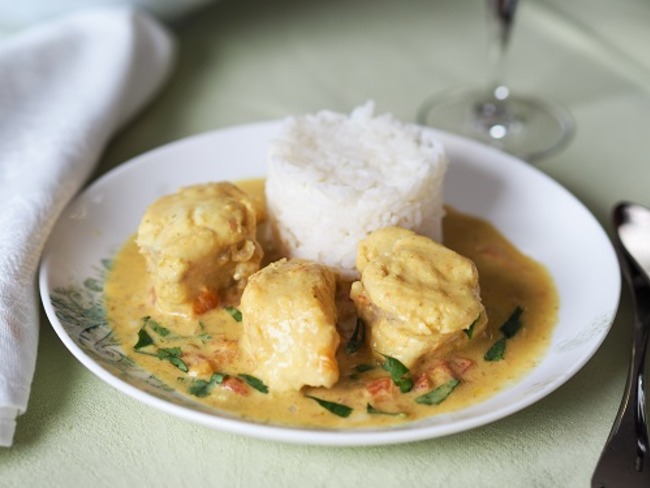 Lotte au curry et au lait de coco - Recette par My Parisian Kitchen