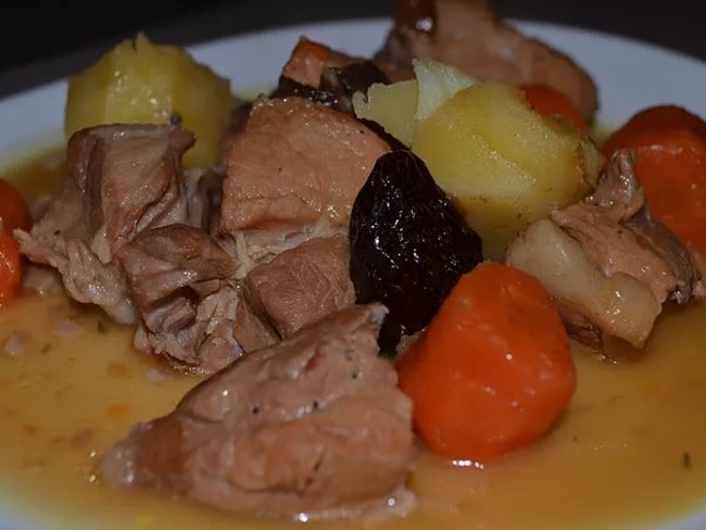 Sauté de porc aux pruneaux - Recette par Les petits plats du Prince