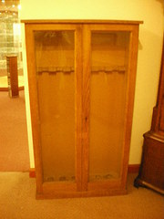 antique furniture medium size pine gun cabinet Medium size pine gun cabinet
