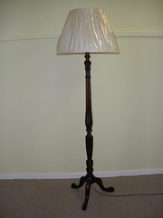 Edwardian Carved Mahogany Stan