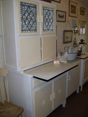 3 retro kitcken cabinets