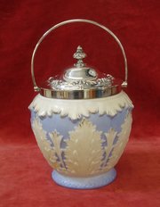 locke and co worcester biscuit barrel