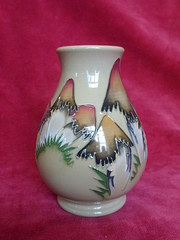 moorcroft toadstool vase