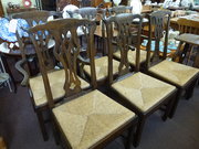 set of 6 chippendale style country chairs
